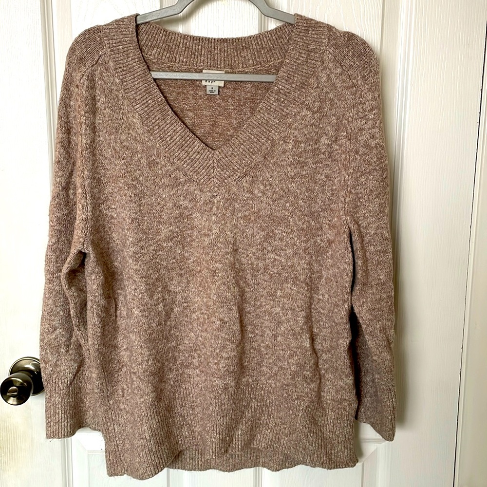 V neck sweater